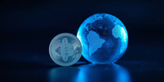 Dans le cadre plus large des marchés financiers mondiaux, une cryptomonnaie est présentée